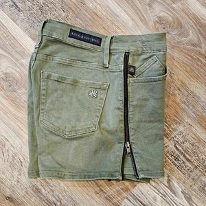 LADIES Rock Republic shorts sz 4